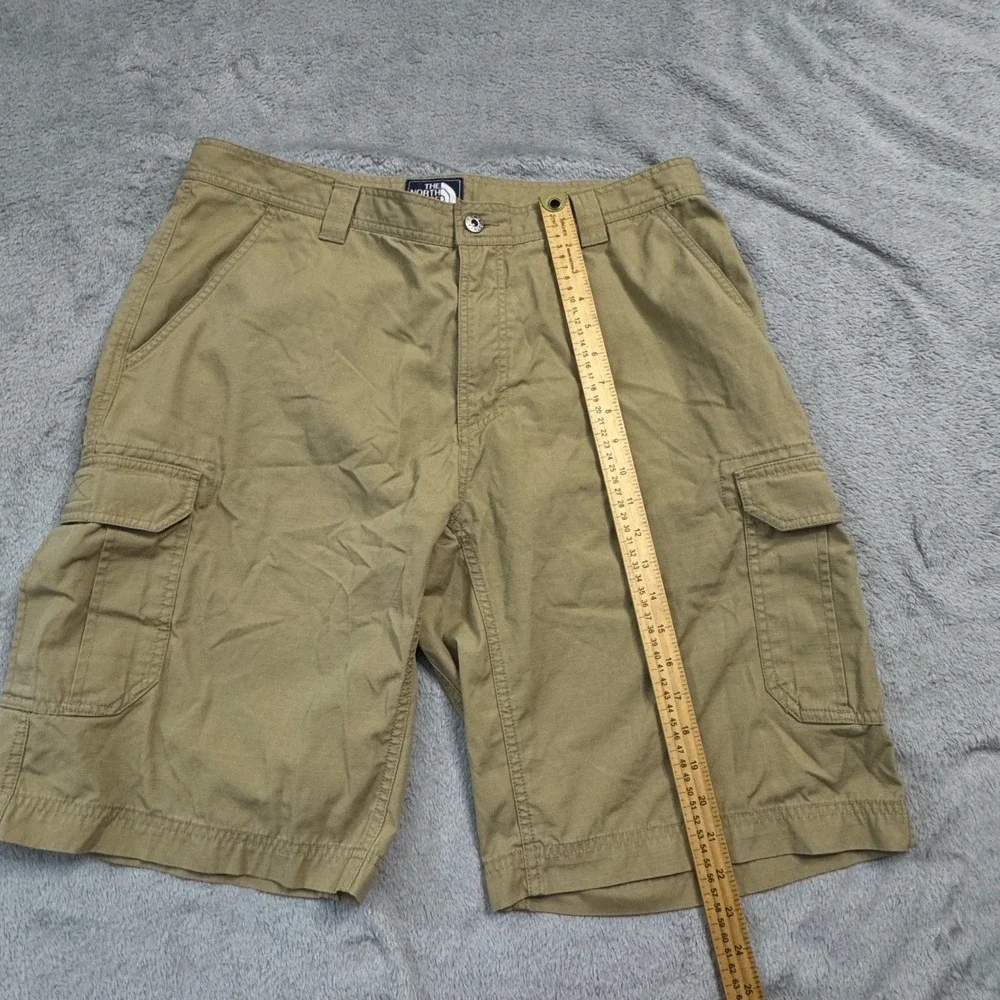 The North Face Mens Cargo Shorts Khaki Cotton Blend Size 36in. Waist Outdoor